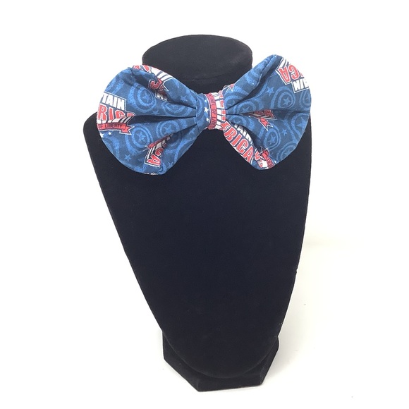 Captain America Blue Handcrafted Bow Tie - Comic Book Collection - Picture 5 of 7